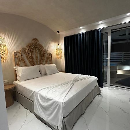 Calliopes By The Sea Boutique Suites ปาลาเรีย ดิโอนิซีอู ภายนอก รูปภาพ